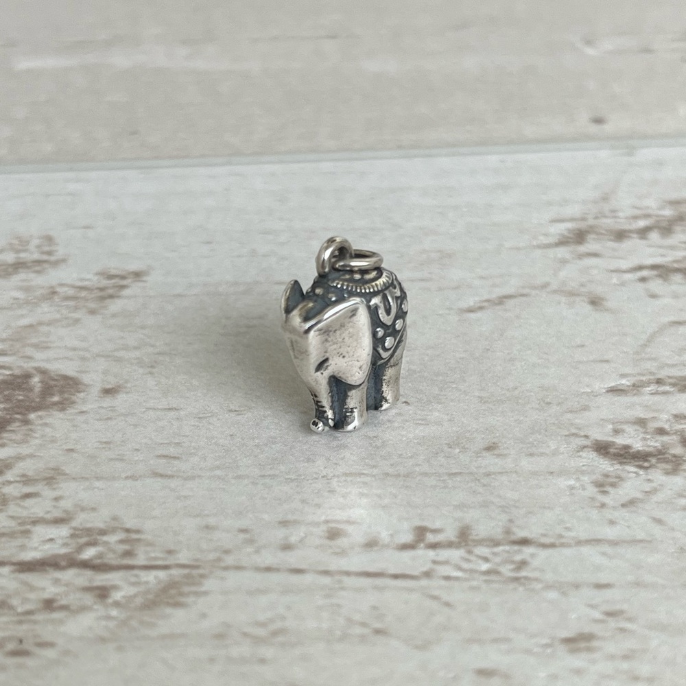 James Avery